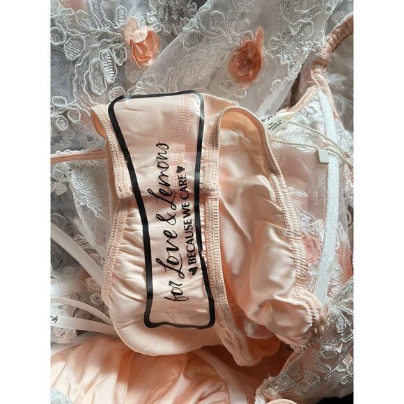 For Love and Lemons Tessa White Floral Appliqué Embroidered Midi Dress Sz M $369 - Picture 13 of 16